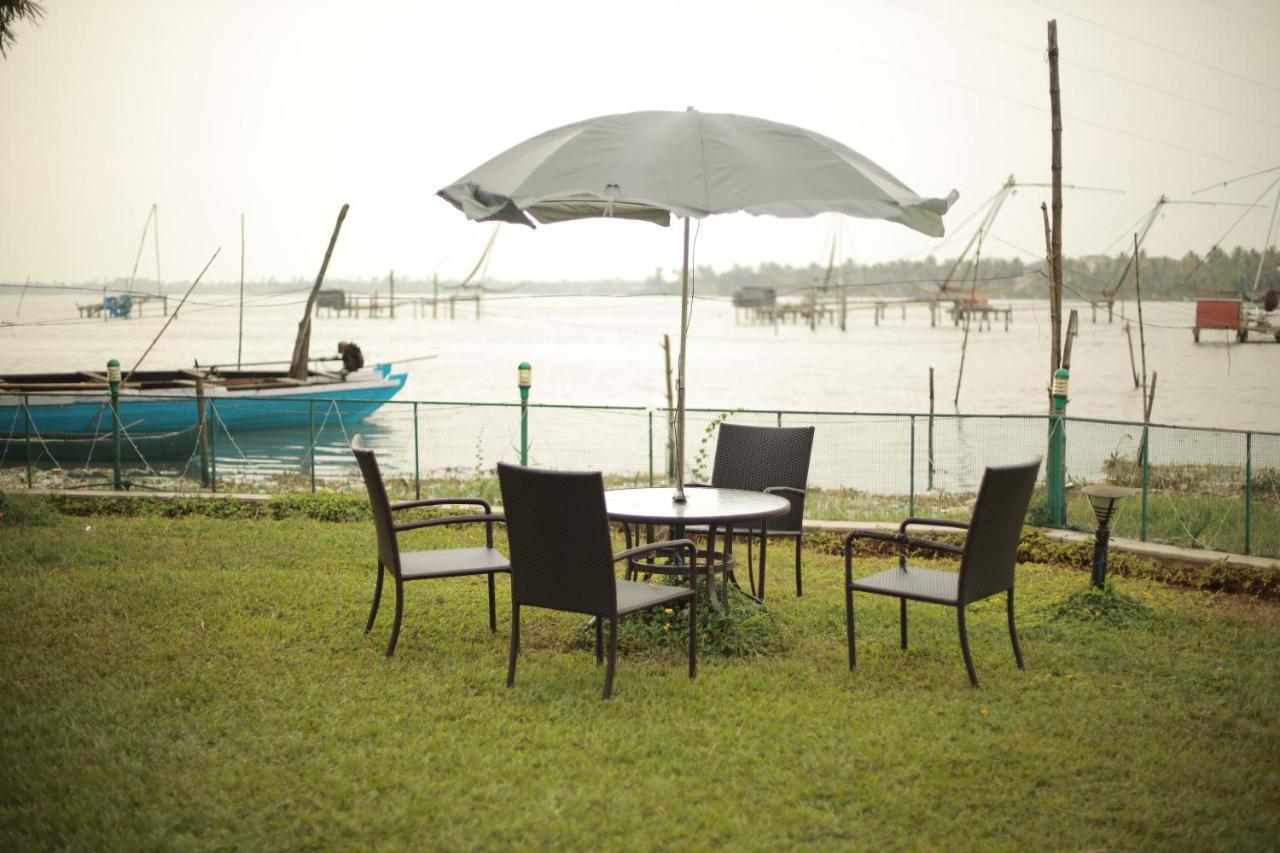 Heritage Methanam Kochi Exterior foto