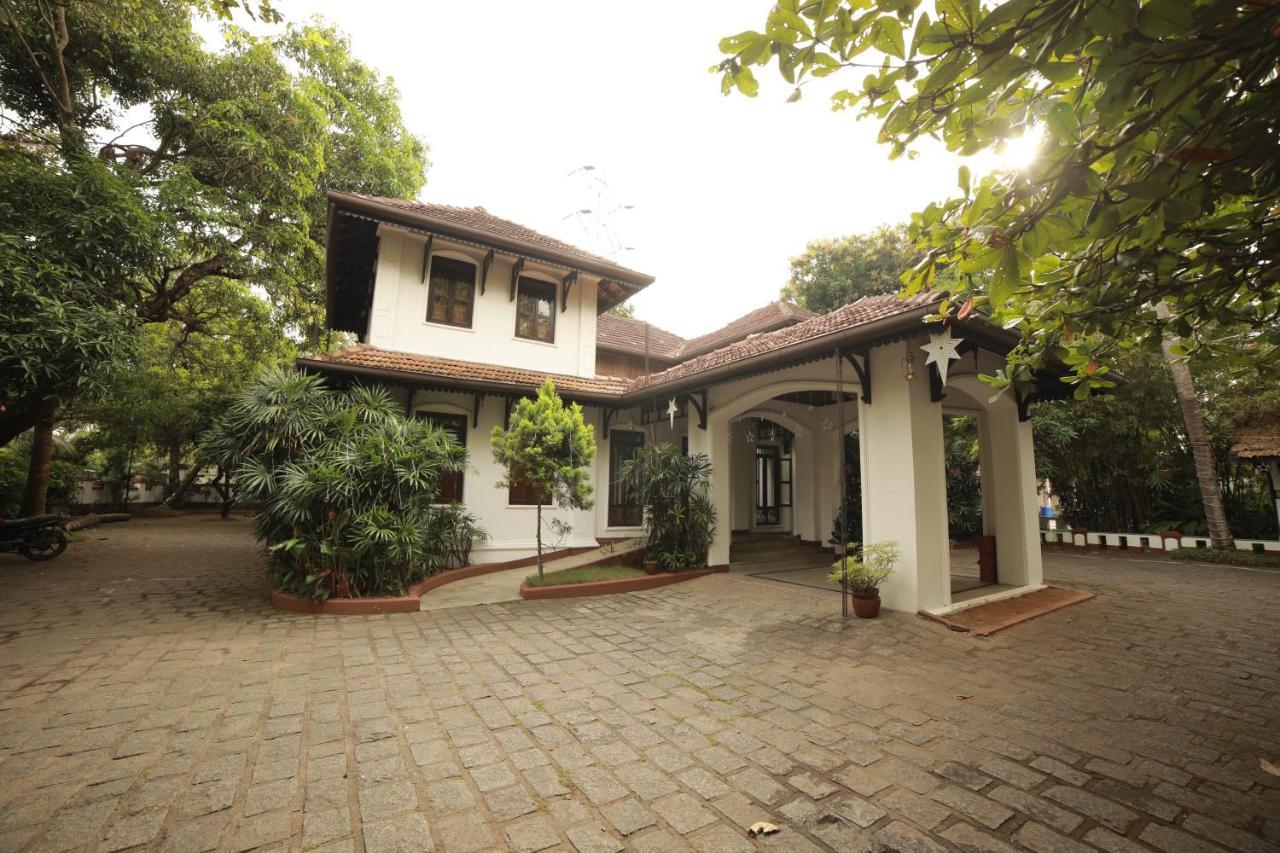 Heritage Methanam Kochi Exterior foto
