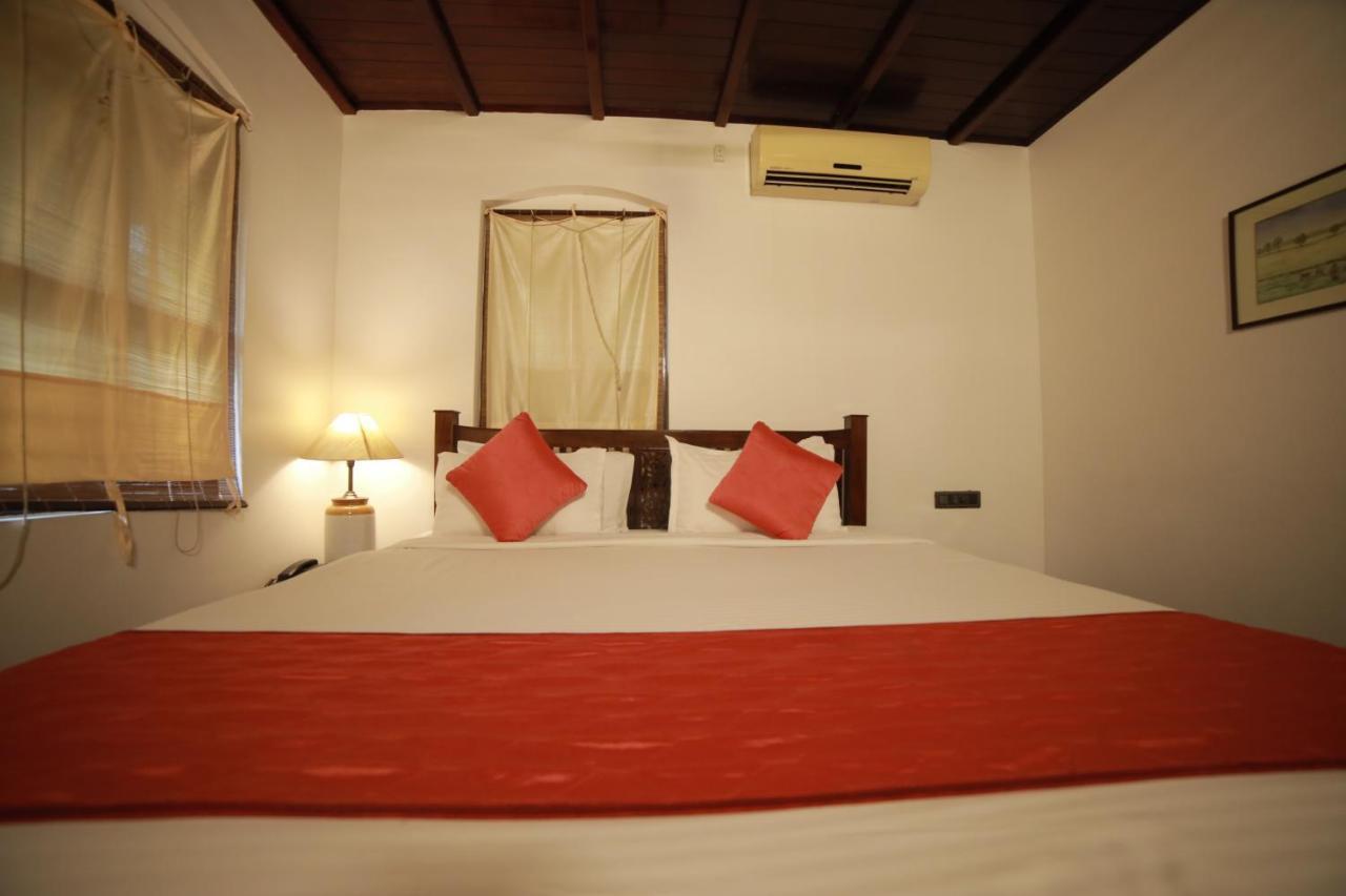 Heritage Methanam Kochi Exterior foto